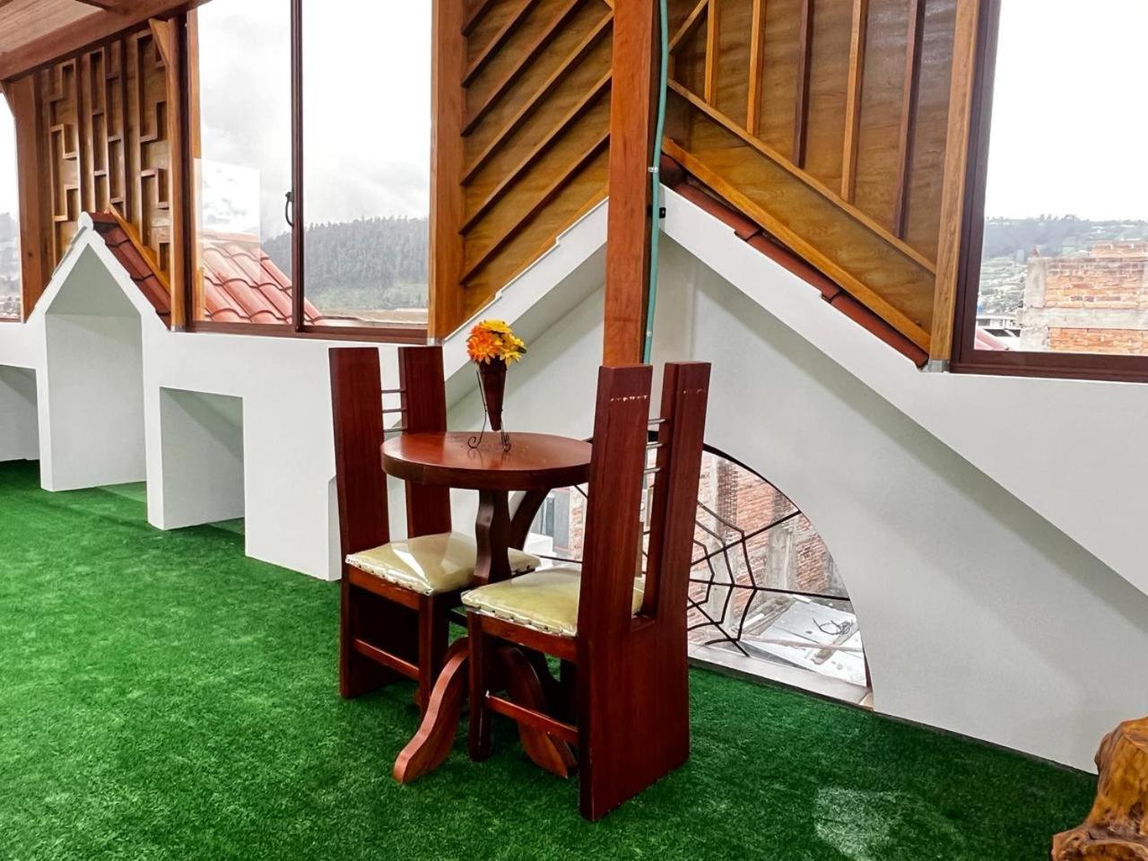 Hostal Arauco Otavalo Eksteriør billede